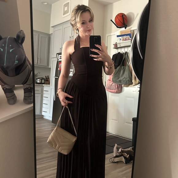 Meet your Posher, Nichola - Picture 1 of 1